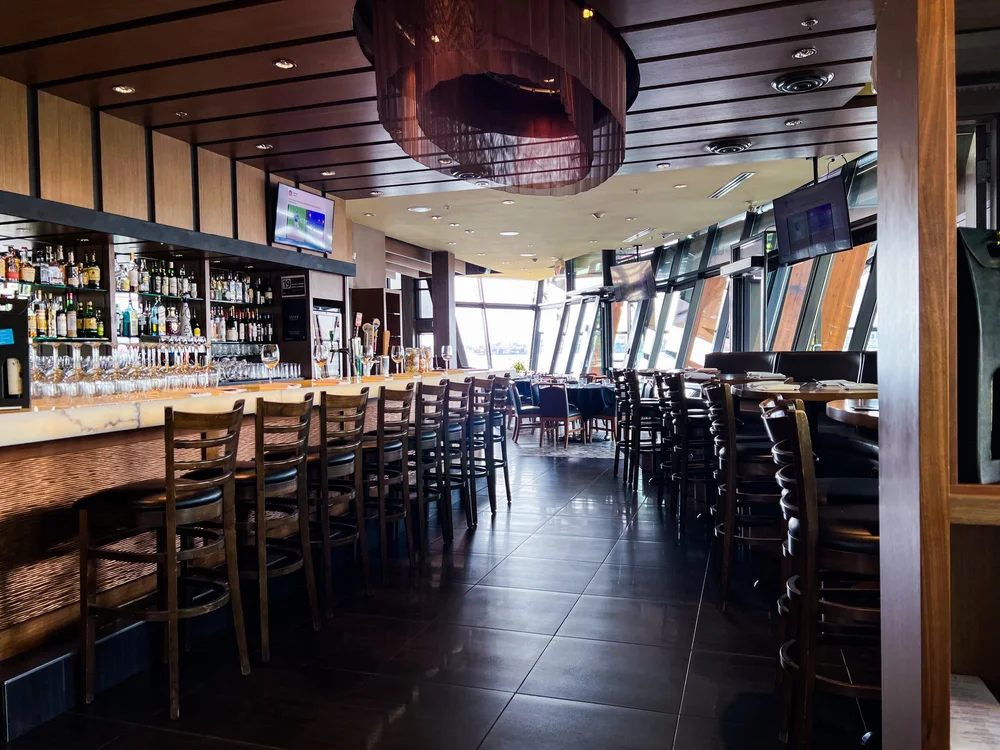 Pier 7 Restaurant + Bar