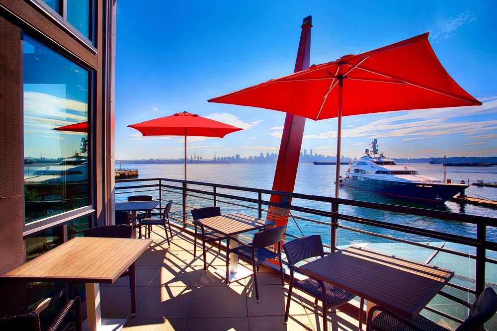 Pier 7 Restaurant + Bar